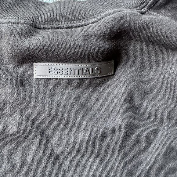 Fear Of God Essentials Black Sweatshirt Men’s Size M, 26x26 - Picture 12 of 12